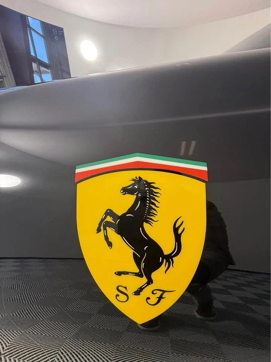 2023 Ferrari 812 - Image 13 of 20