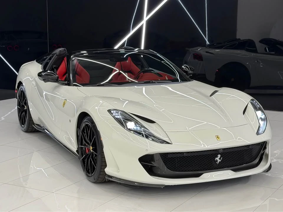 2023 Ferrari 812 GTS - Image 5 of 20