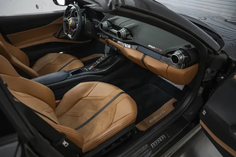 2023 Ferrari 812 GTS - Image 7 of 20