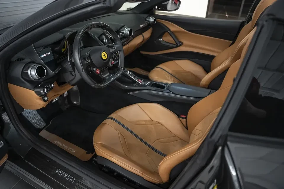 2023 Ferrari 812 GTS - Image 9 of 20
