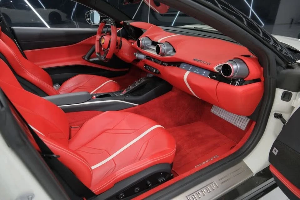 2023 Ferrari 812 GTS - Image 4 of 19
