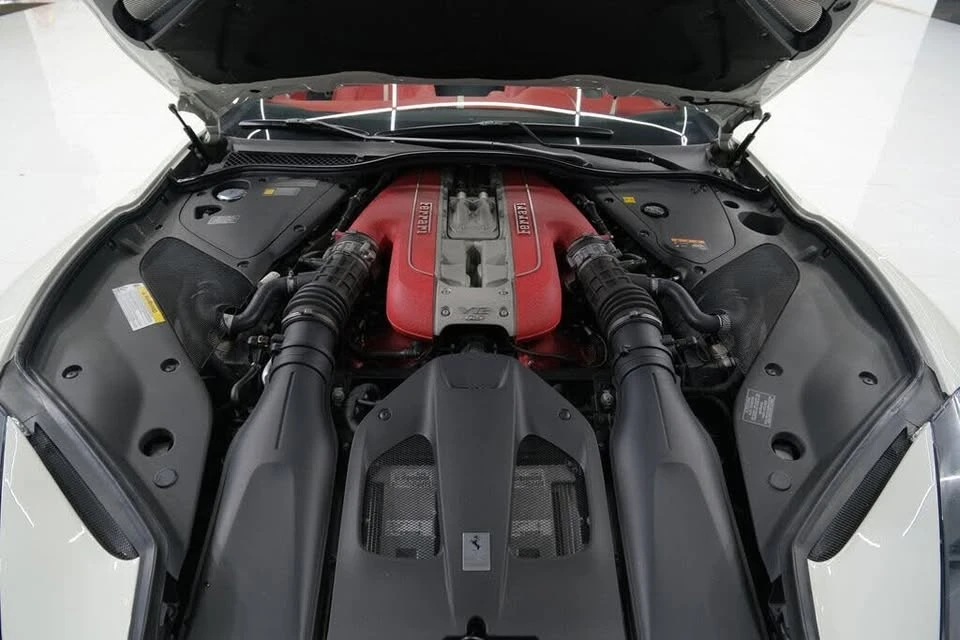 2023 Ferrari 812 GTS - Image 18 of 19