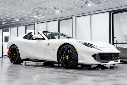 2023 Ferrari 812 GTS
