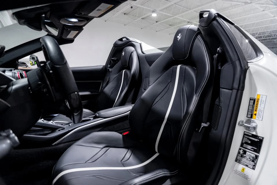 2023 Ferrari 812 GTS - Image 5 of 7