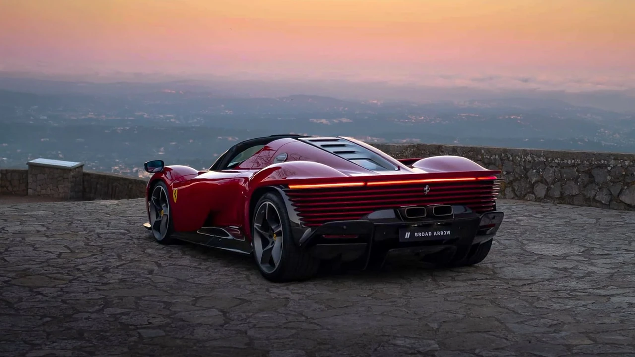 2023 Ferrari Daytona SP3 - Image 16 of 31
