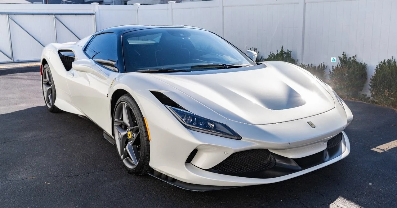 2023 Ferrari F8 Spider - Image 4 of 9