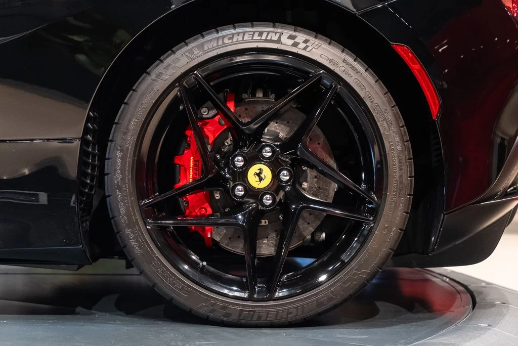 2023 Ferrari F8 Spider - Image 14 of 31