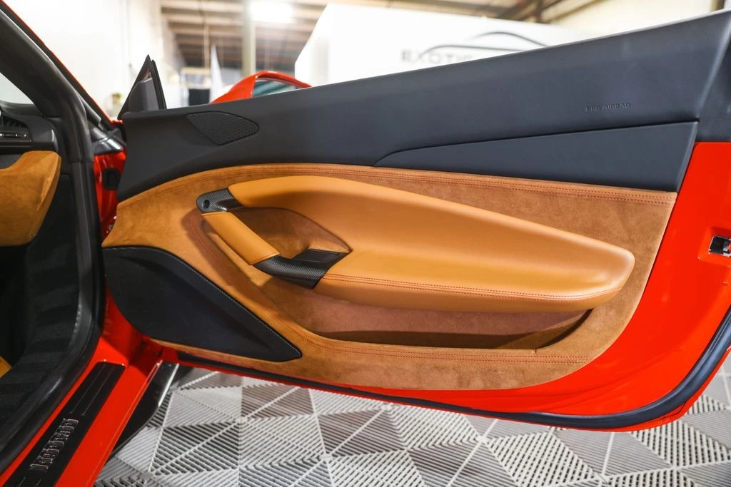 2023 Ferrari F8 Spider - Image 27 of 31