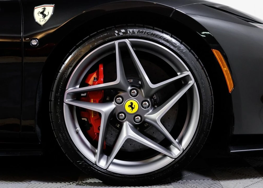 2023 Ferrari F8 Spider - Image 12 of 31
