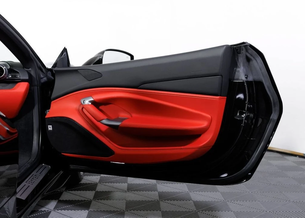 2023 Ferrari F8 Spider - Image 24 of 31