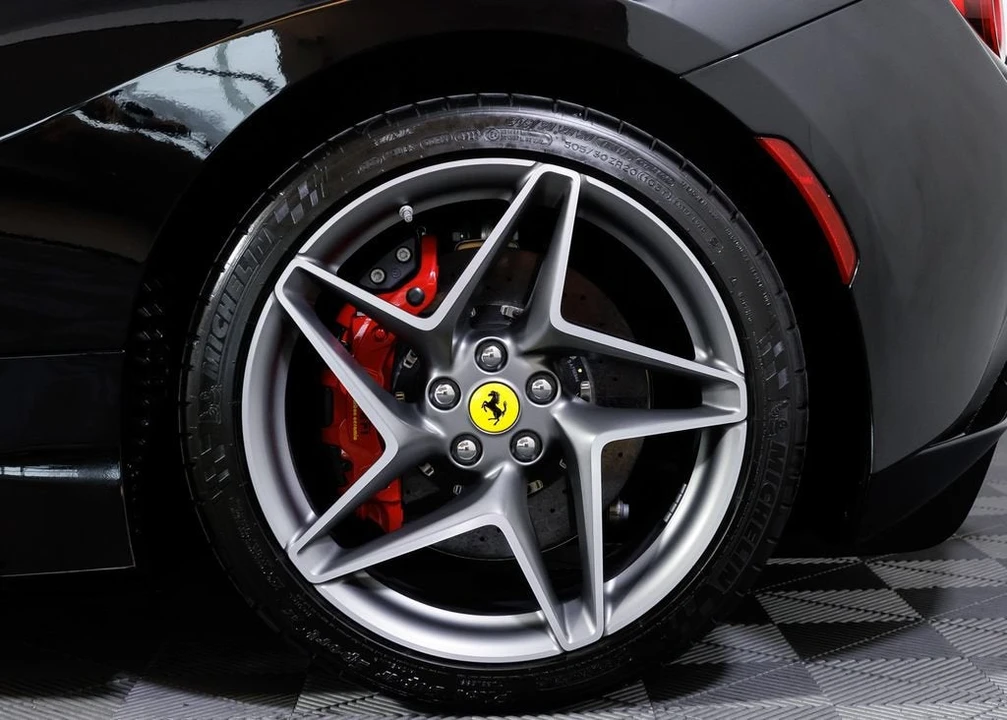 2023 Ferrari F8 Spider - Image 10 of 31