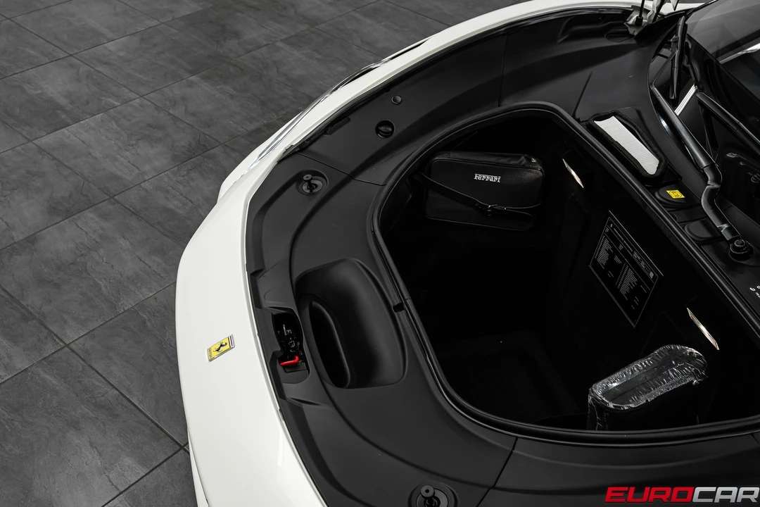 2023 Ferrari F8 Spider - Image 12 of 31