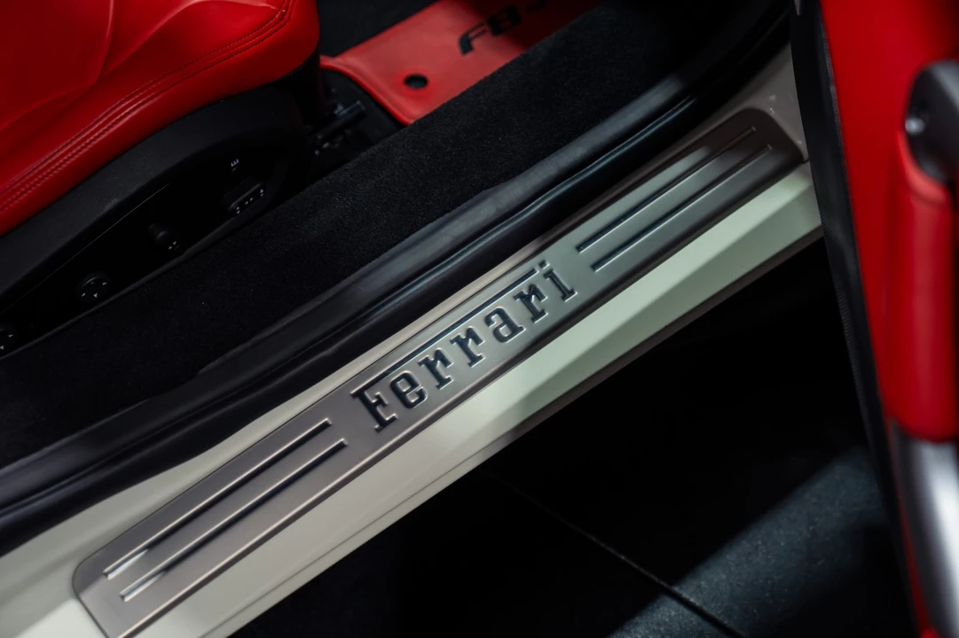 2023 Ferrari F8 Spider - Image 28 of 31