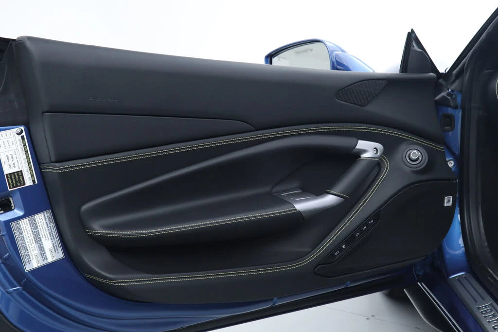 2023 Ferrari F8 Spider - Image 26 of 31
