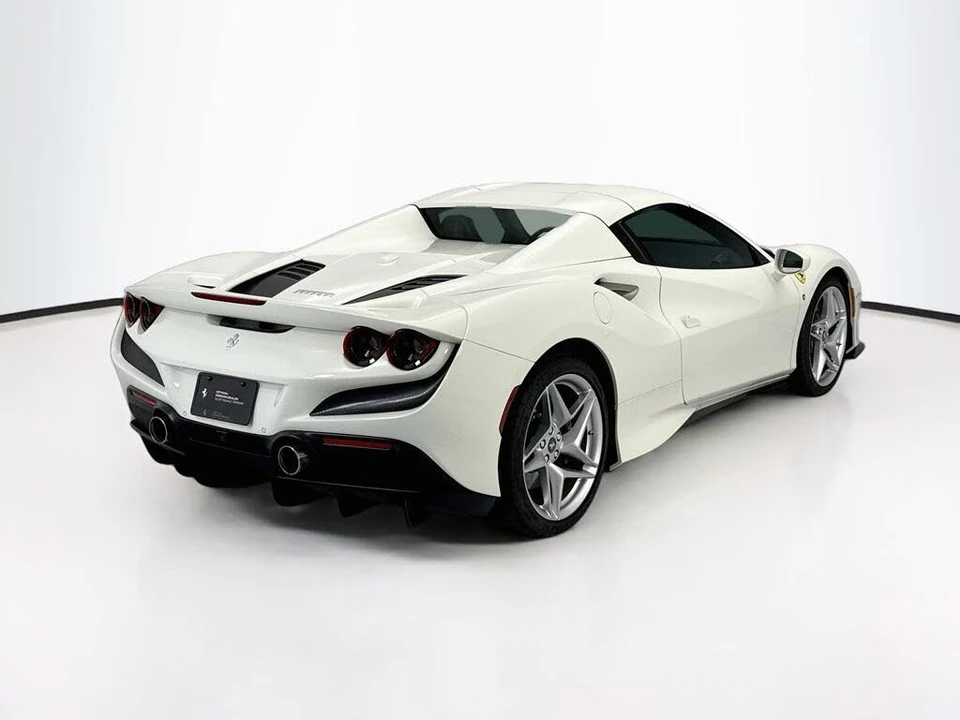 2023 Ferrari F8 Spider - Image 13 of 31