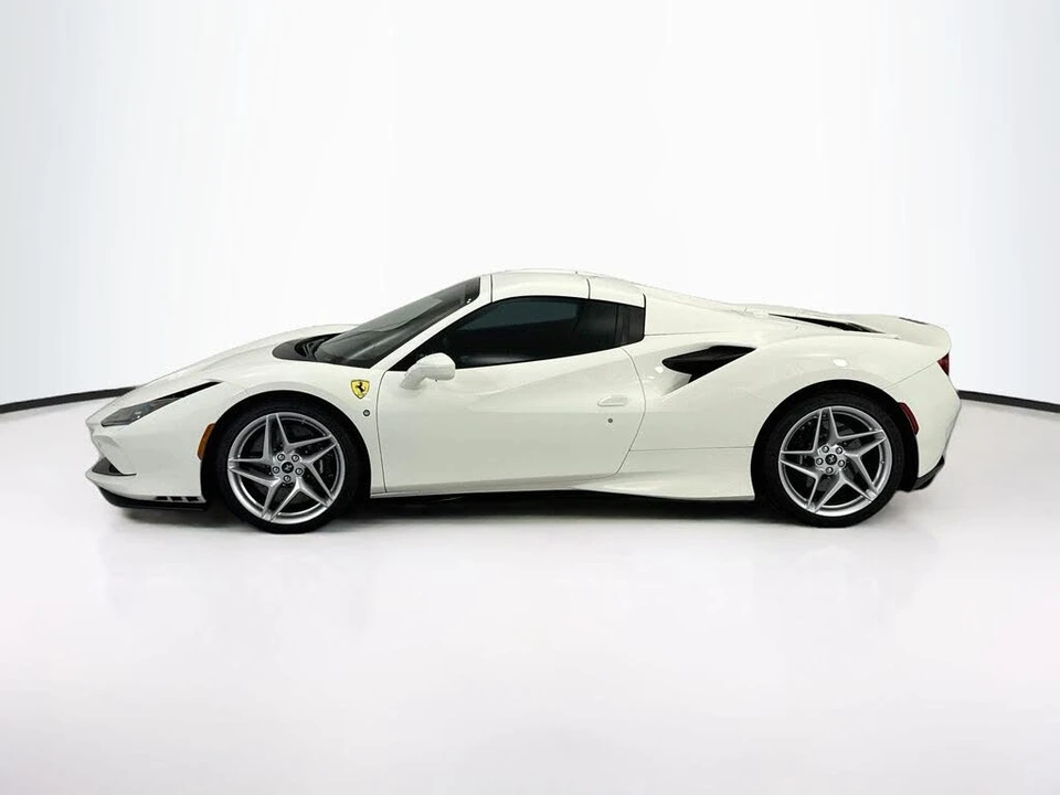 2023 Ferrari F8 Spider - Image 16 of 31