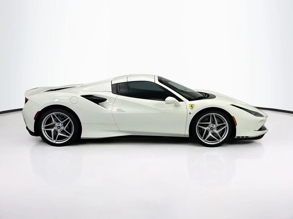 2023 Ferrari F8 Spider - Image 12 of 31