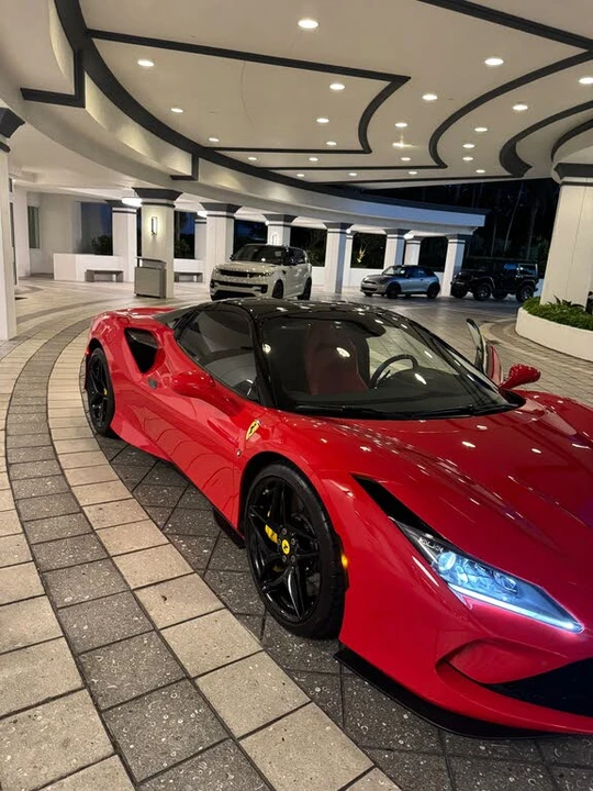 2023 Ferrari F8 Spider - Image 5 of 11