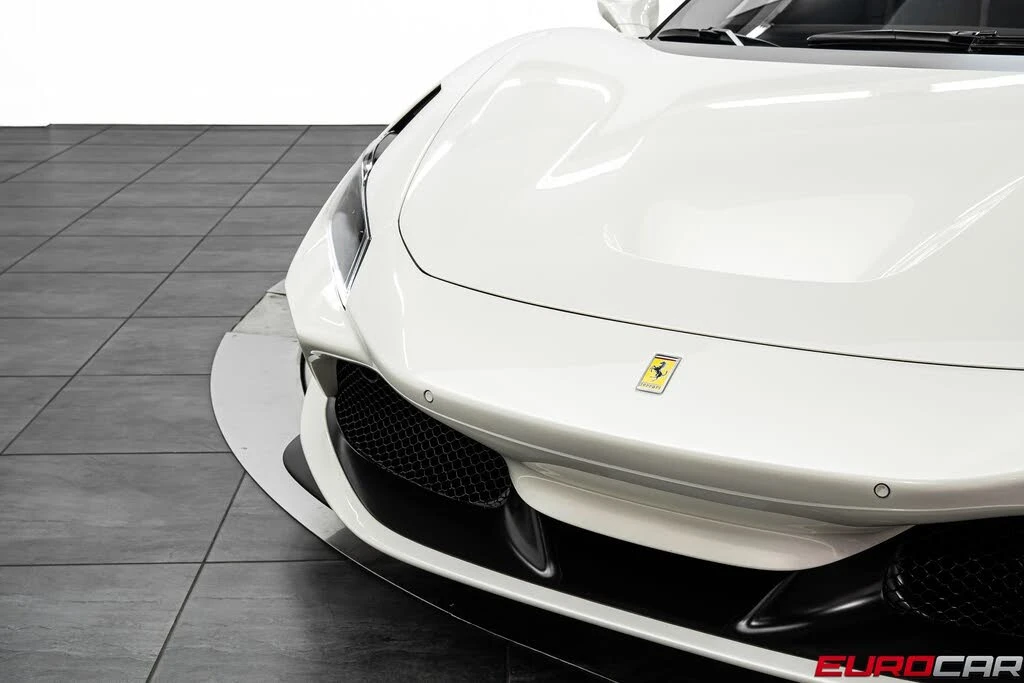 2023 Ferrari F8 Spider - Image 14 of 31