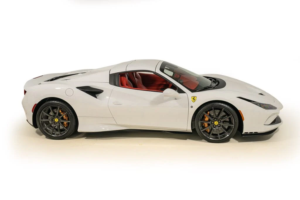 2023 Ferrari F8 Spider - Image 16 of 31