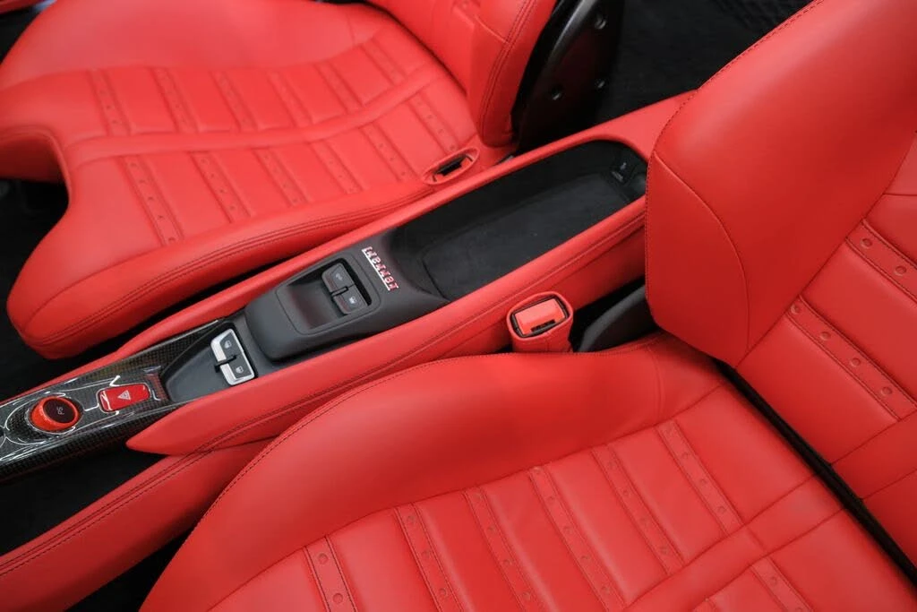 2023 Ferrari F8 Spider - Image 14 of 31