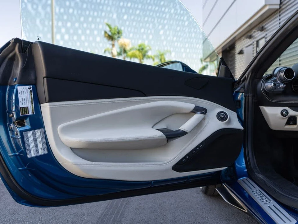 2023 Ferrari F8 Spider - Image 24 of 29