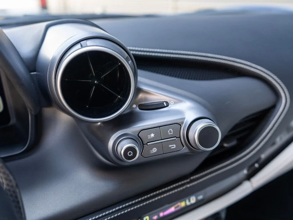2023 Ferrari F8 Spider - Image 22 of 29