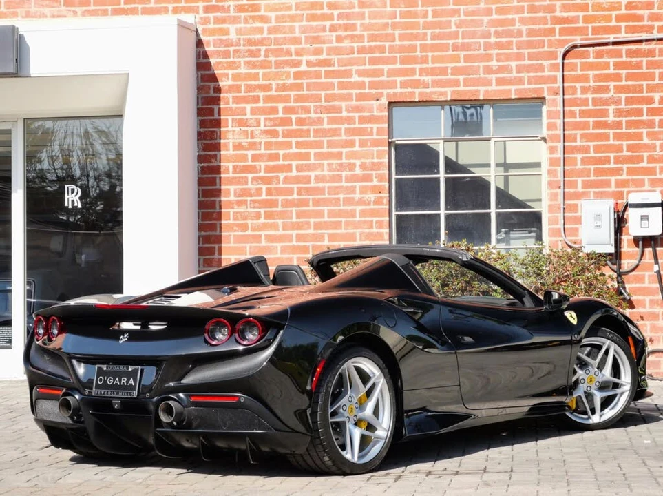 2023 Ferrari F8 Spider - Image 7 of 30
