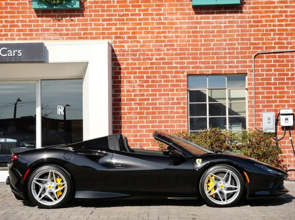 2023 Ferrari F8 Spider - Image 4 of 30