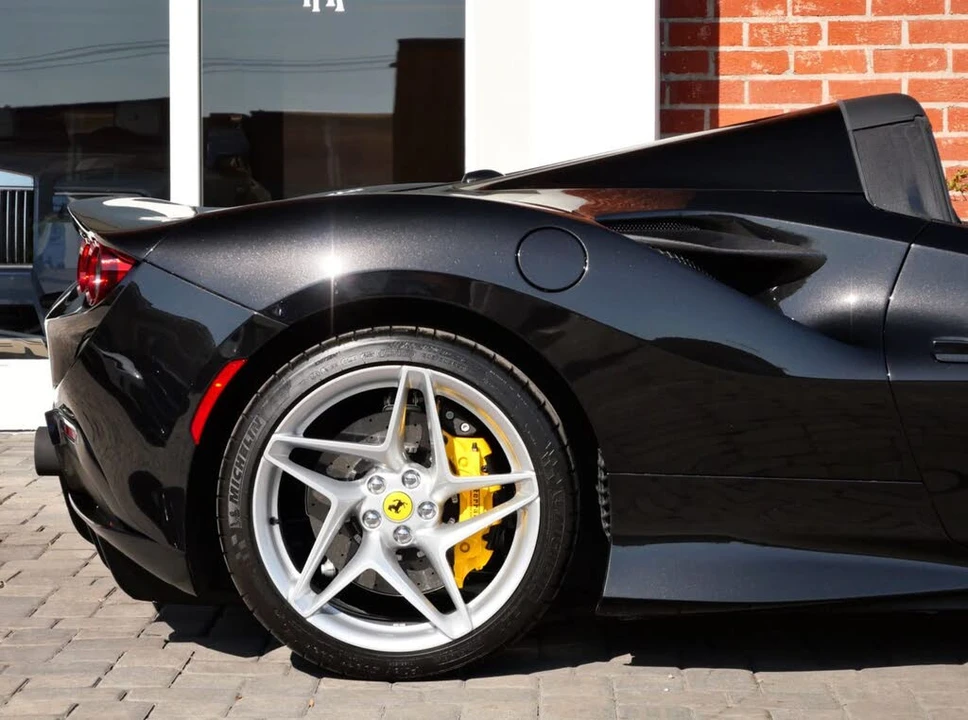 2023 Ferrari F8 Spider - Image 5 of 30