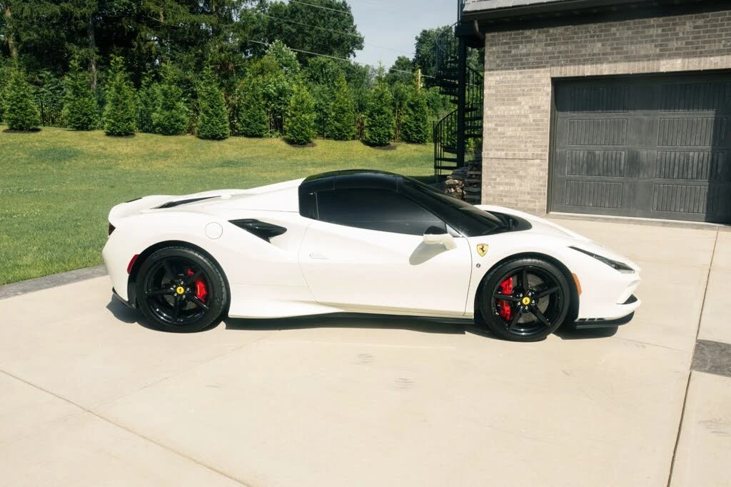 2023 Ferrari F8 Spider - Image 27 of 31