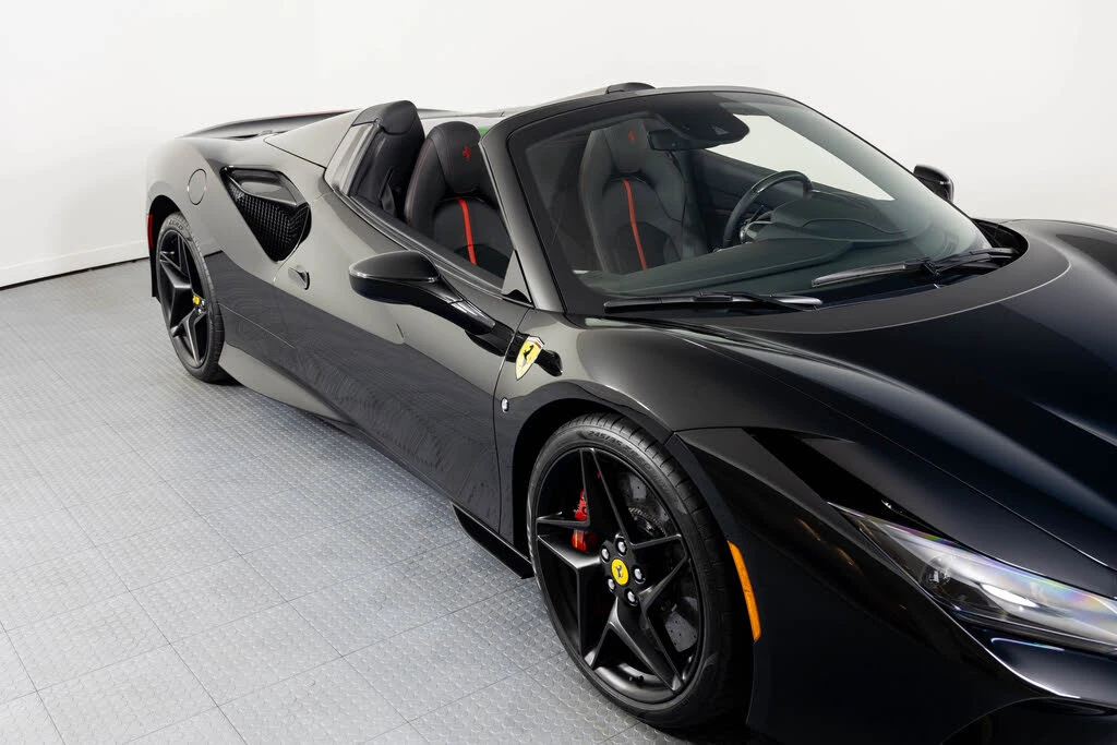 2023 Ferrari F8 Spider - Image 9 of 31