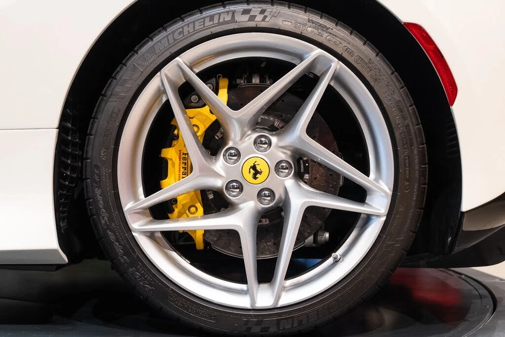 2023 Ferrari F8 Spider - Image 14 of 31
