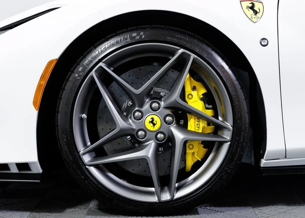 2023 Ferrari F8 Spider - Image 9 of 31