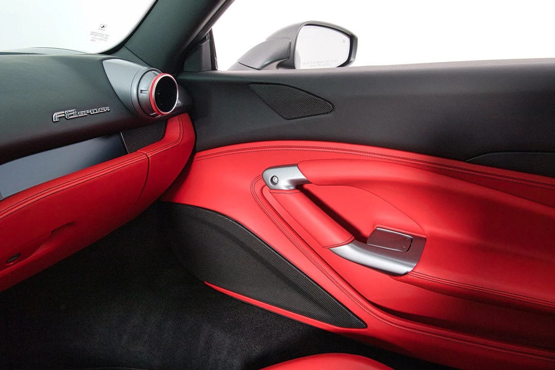 2023 Ferrari F8 Spider - Image 14 of 31