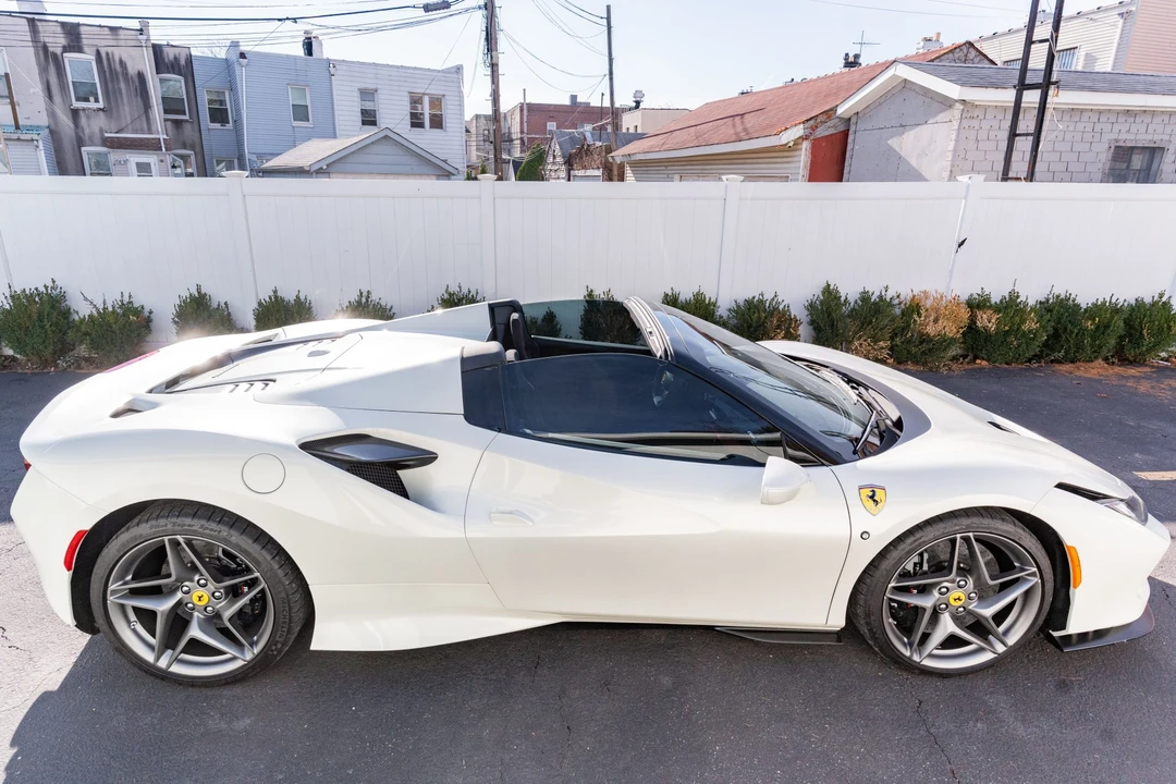 2023 Ferrari F8 Spider - Image 5 of 31