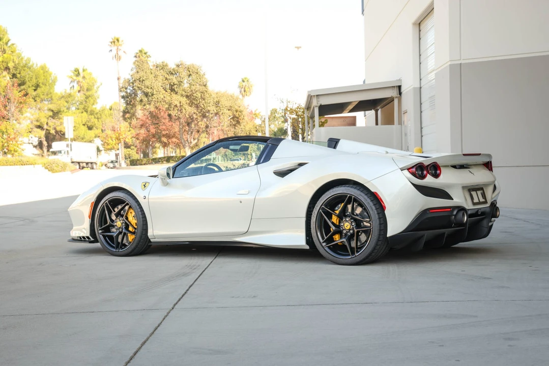 2023 Ferrari F8 Spider - Image 14 of 31