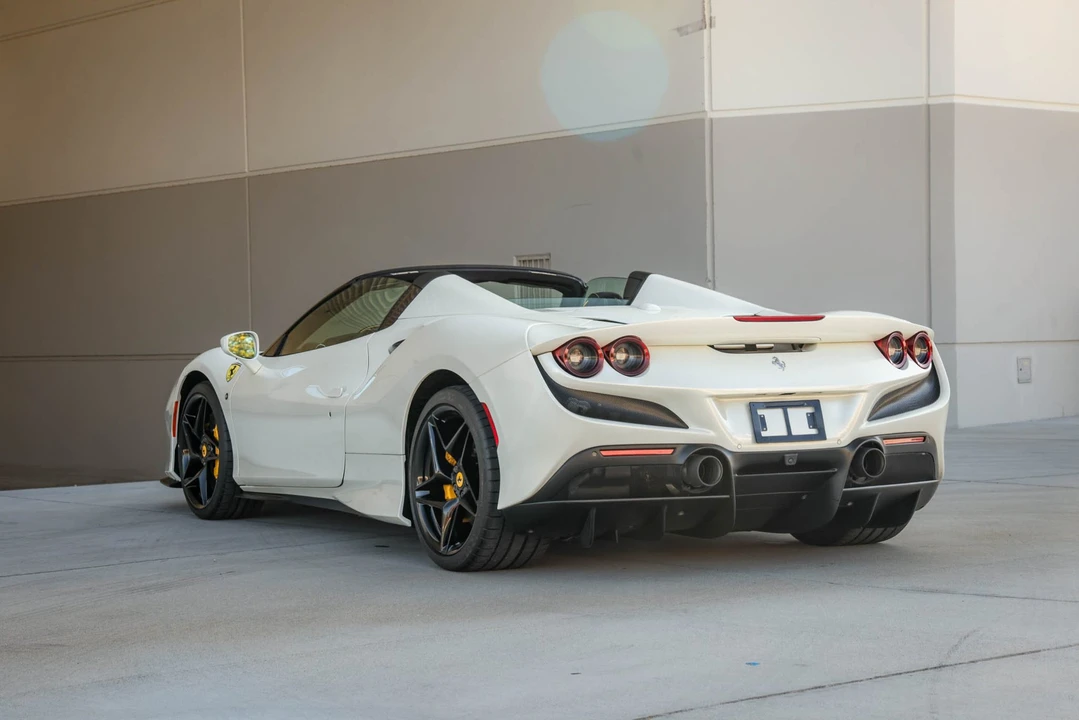2023 Ferrari F8 Spider - Image 12 of 31