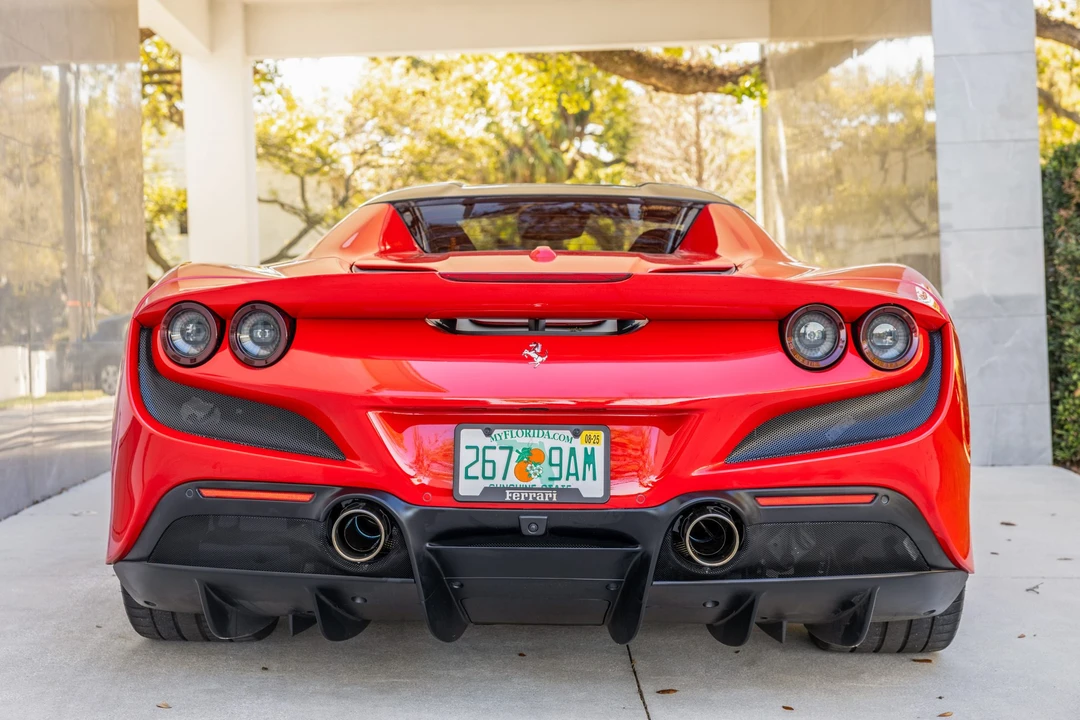 2023 Ferrari F8 Spider - Image 7 of 31