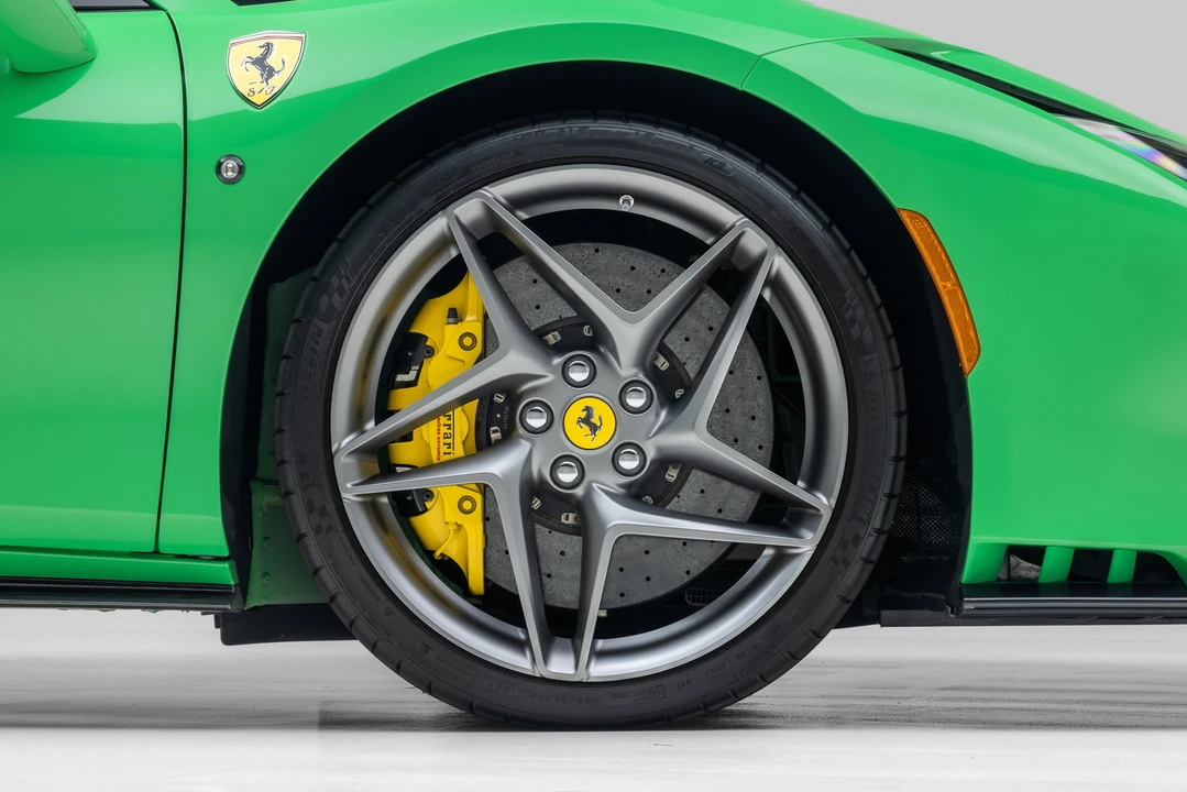 2023 Ferrari F8 Spider - Image 17 of 31