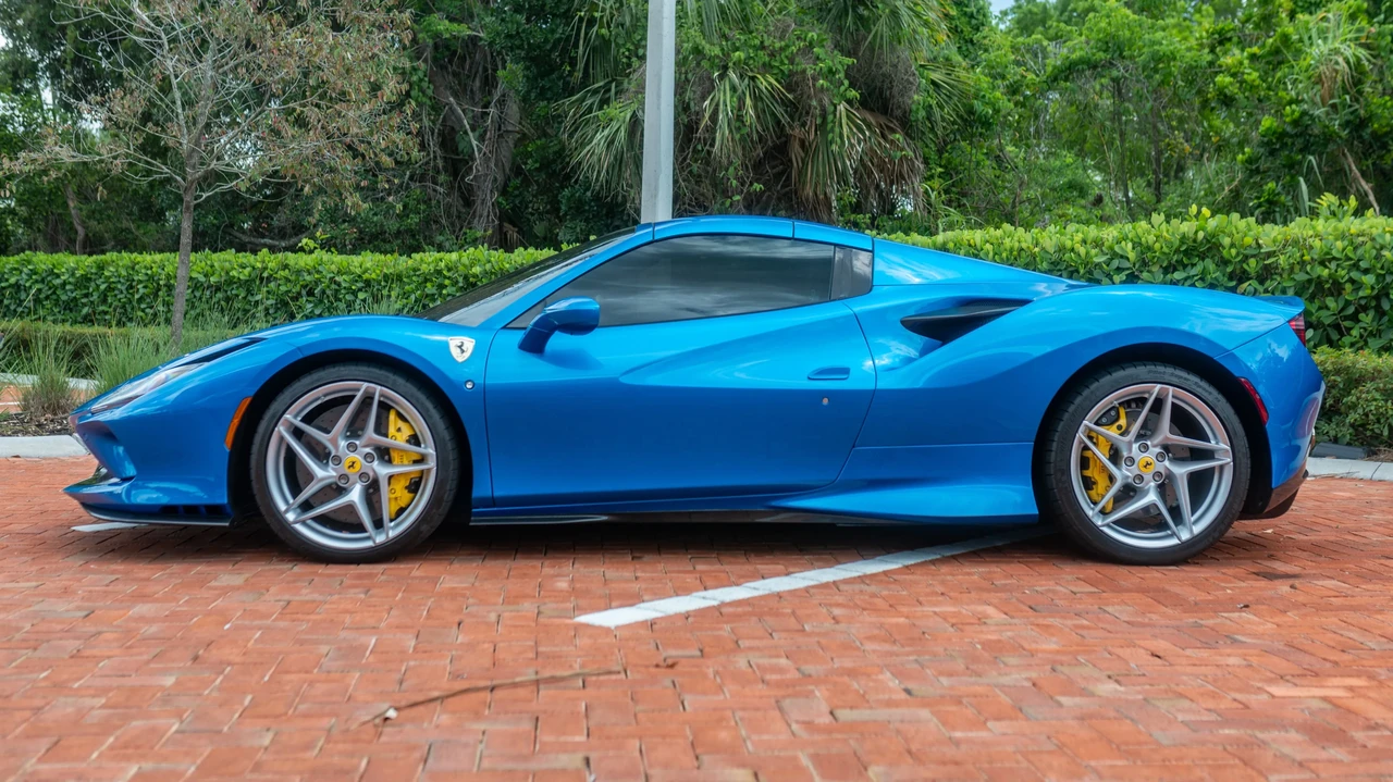 2023 Ferrari F8 Spider - Image 16 of 31