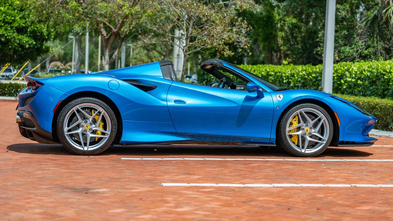 2023 Ferrari F8 Spider - Image 4 of 31