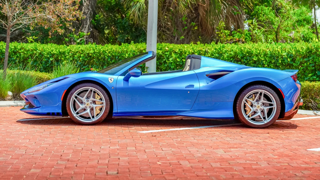 2023 Ferrari F8 Spider - Image 8 of 31