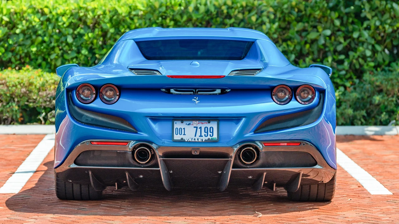 2023 Ferrari F8 Spider - Image 14 of 31