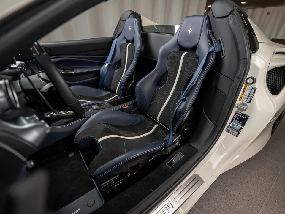 2023 Ferrari F8 Spider - Image 14 of 31