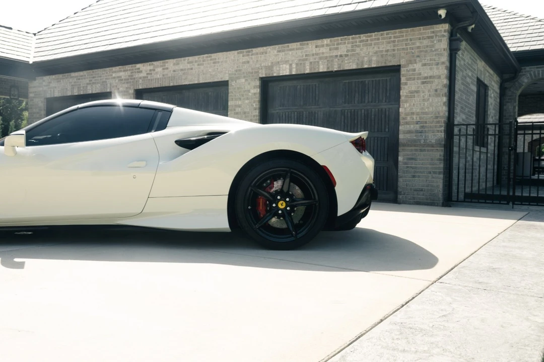 2023 Ferrari F8 - Image 17 of 31