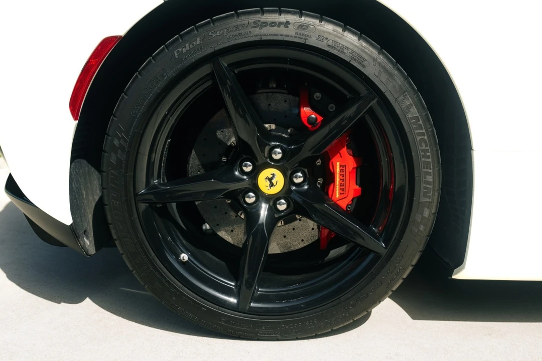 2023 Ferrari F8 - Image 26 of 31
