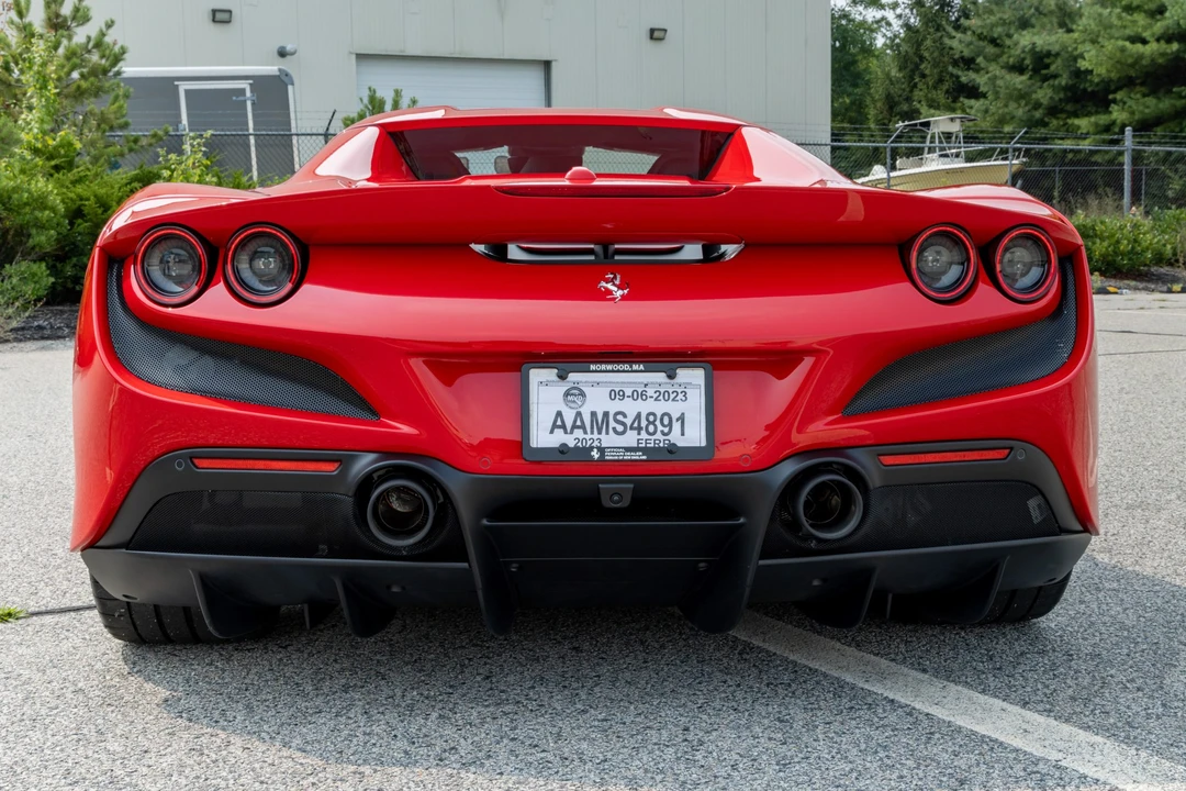 2023 Ferrari F8 Spider - Image 9 of 31