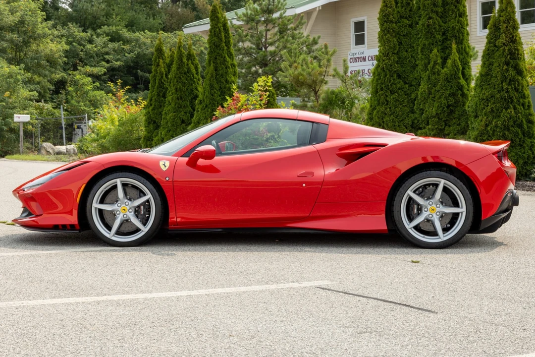 2023 Ferrari F8 Spider - Image 13 of 31