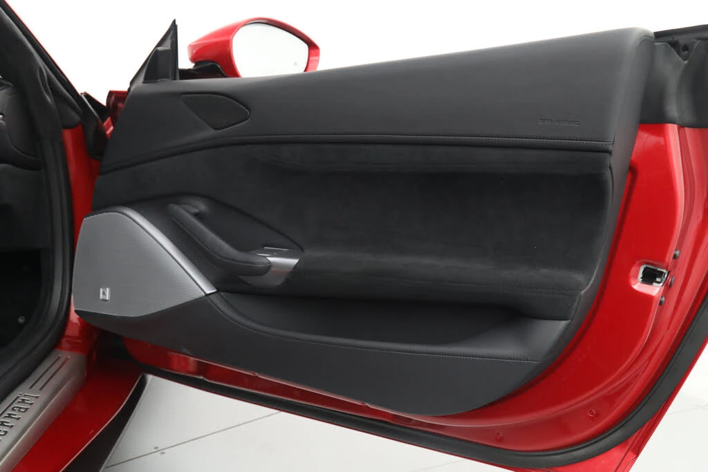 2023 Ferrari Portofino M - Image 22 of 31